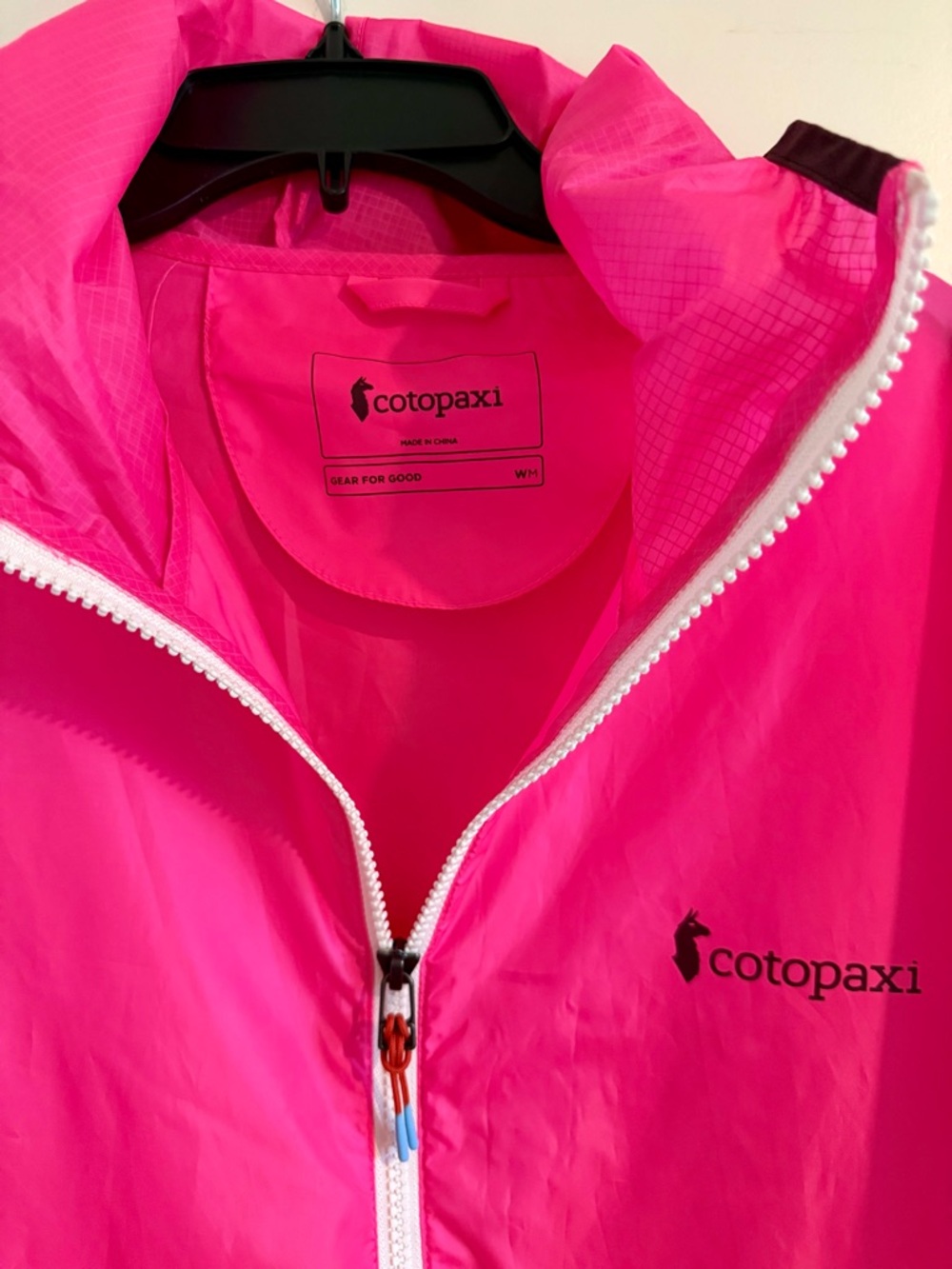 Cotopaxi Women’s Pink Colorblock Windbreaker Jacket - Picture 4 of 5